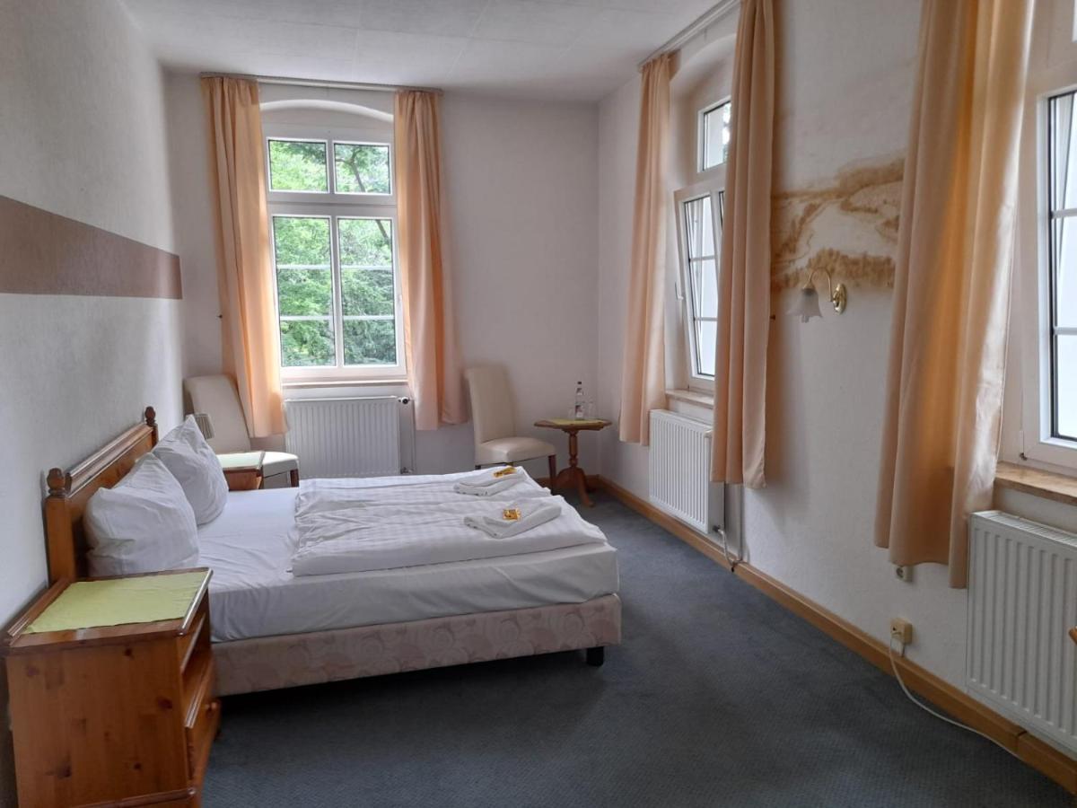 Hotel Am Kreischaer Park Екстер'єр фото